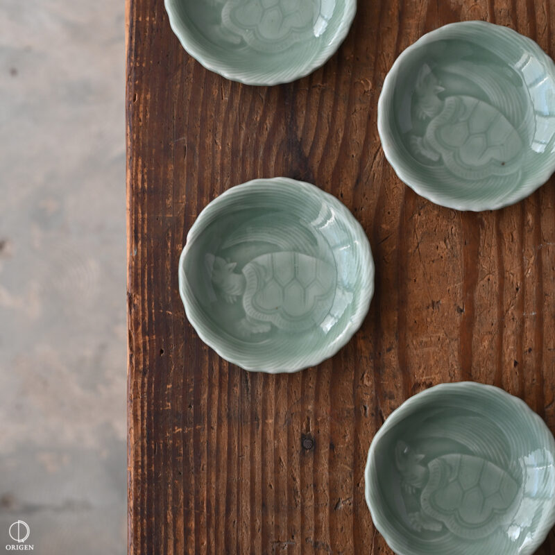骨董品買取実例・実績 - 三田青磁｜蓑亀文豆皿 - ORIGEN